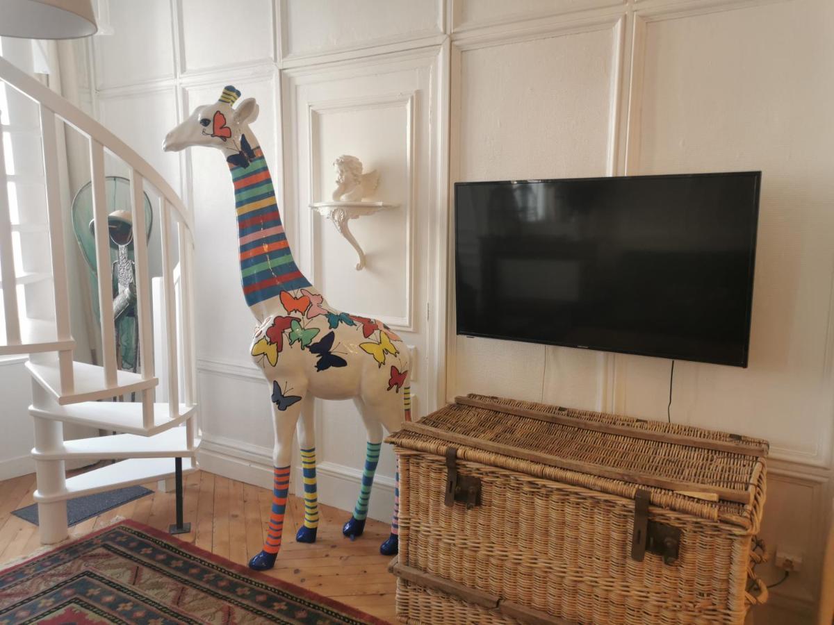 Les Papillons De St Leonard Appartement Honfleur Buitenkant foto