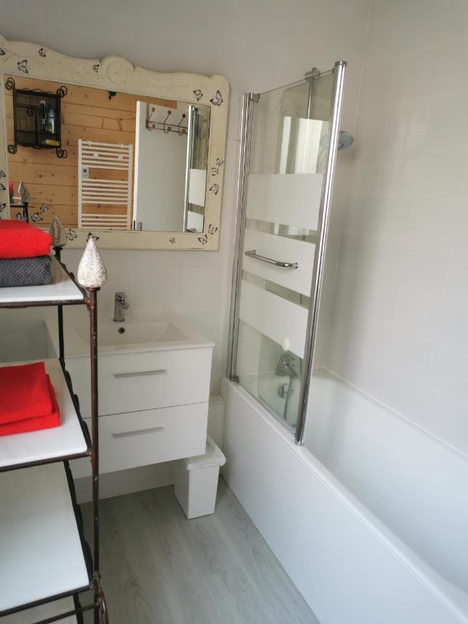 Les Papillons De St Leonard Appartement Honfleur Buitenkant foto